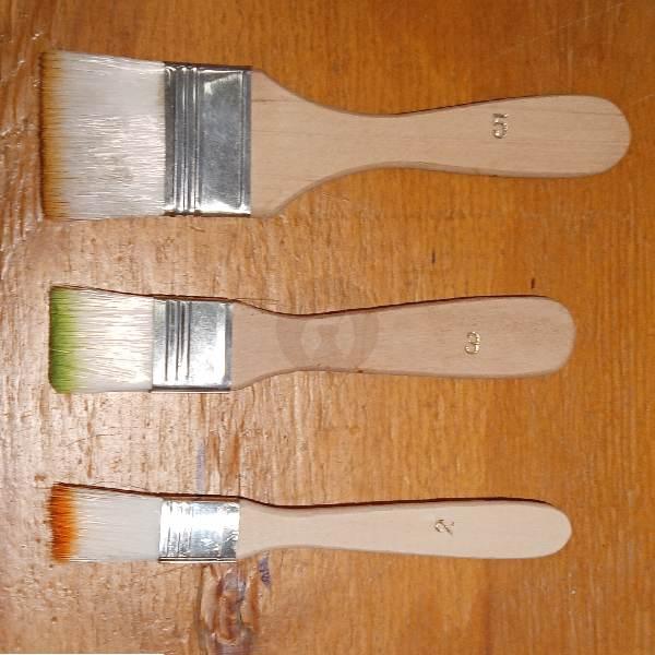 Pinceletas varios tamaños